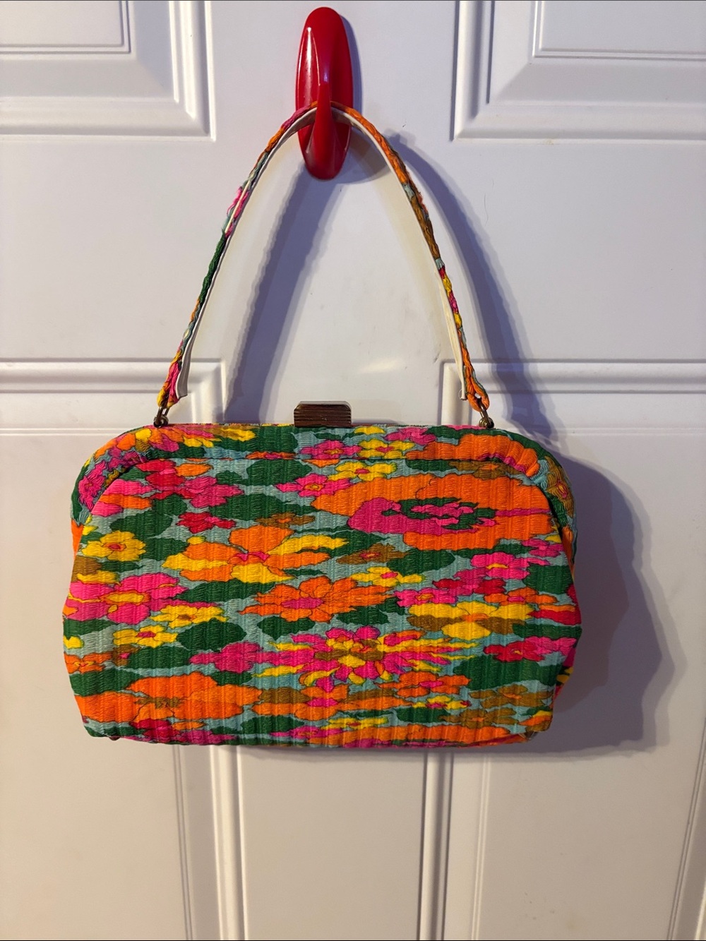 Vintage 1960s/70s Colorful Floral Barkcloth Style Handbag Purse Mod Retro Town &